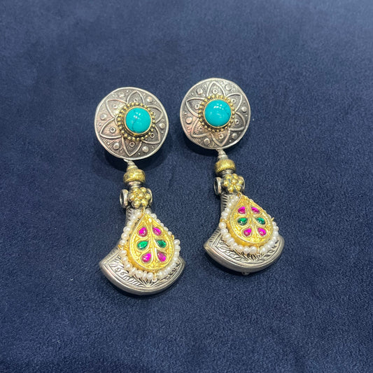 Silver Earrings With Kundan Detailing